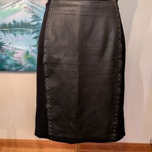 Elegant Black Genuine Leather Skirt